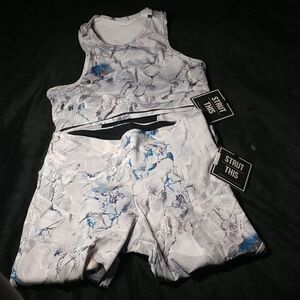 Strut This Bundle